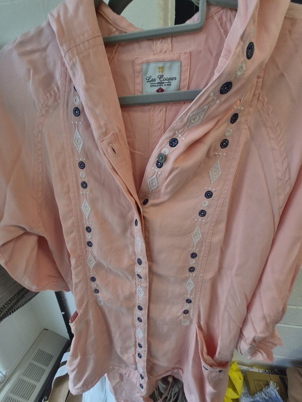 Lee Cooper Xl Embroidered Pink Button-Front Shirt